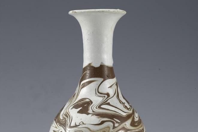 瓶中孤品！古人在瓷器上做“咖啡拉花”