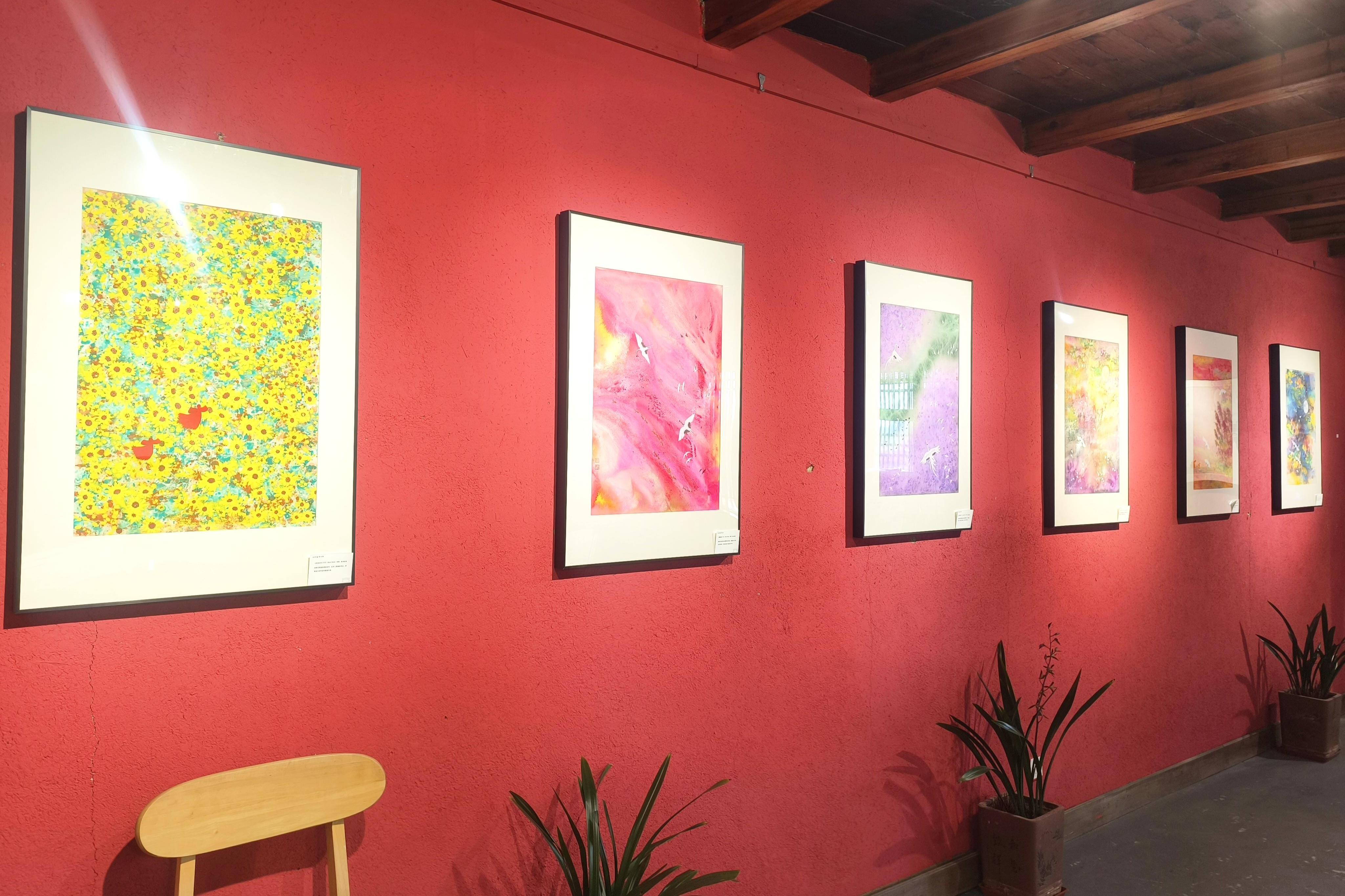 从美术老师到艺术家，她用行动鼓励大家勇敢追梦