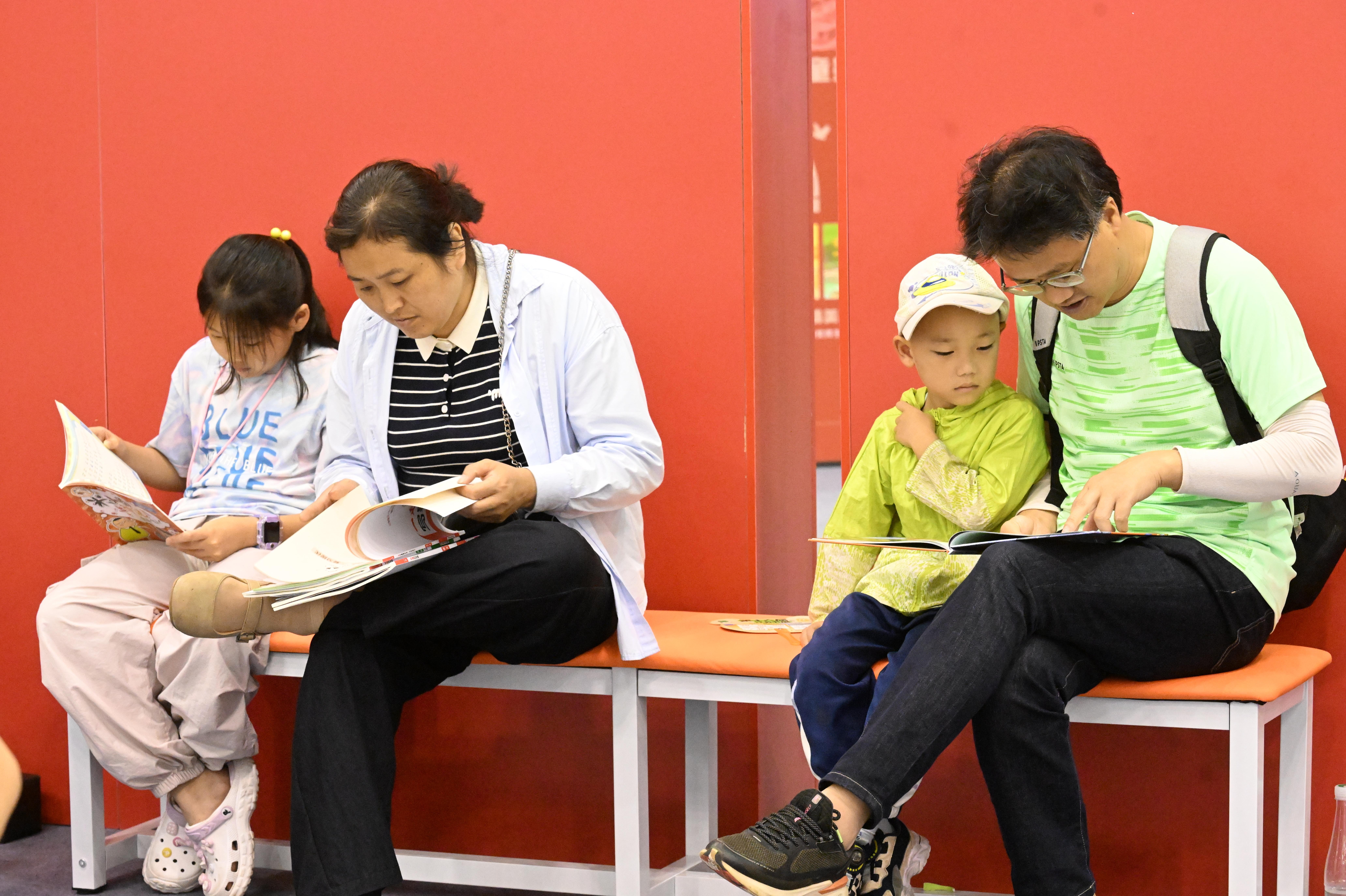 图集｜苏州变“书州”，你读书的样子真美